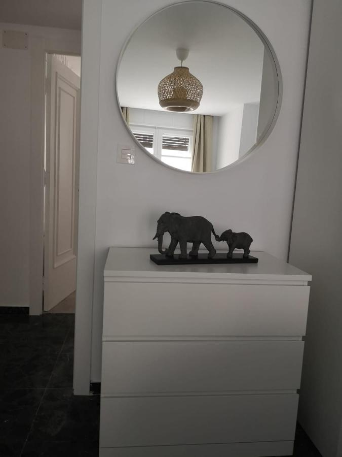 Lc Gran Via Apartment Zaragoza Luaran gambar